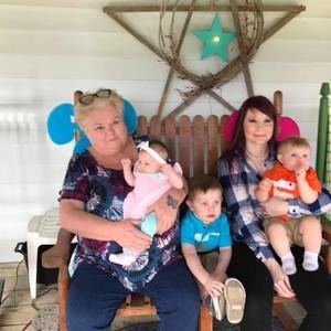 Meet your Posher, Lea ann